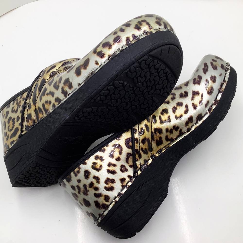 {Dansko}Leopard Patent Leather Clogs - Picture 7 of 8